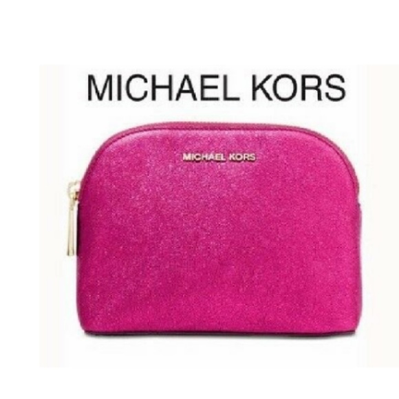 Michael Kors Handbags - Ultra Pink Small Clutch Bag Leather Michael Kors Handbags - Ultra Pink Small Clutch Bag Leather